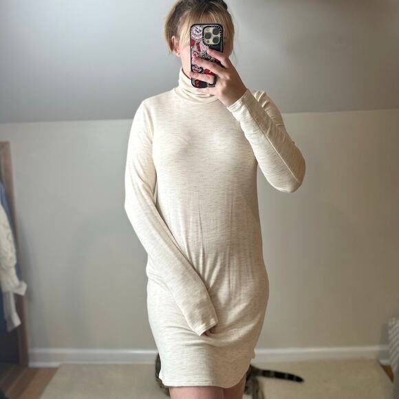 Abercrombie: Cream Heathered Turtleneck Dress - Picture 3 of 7